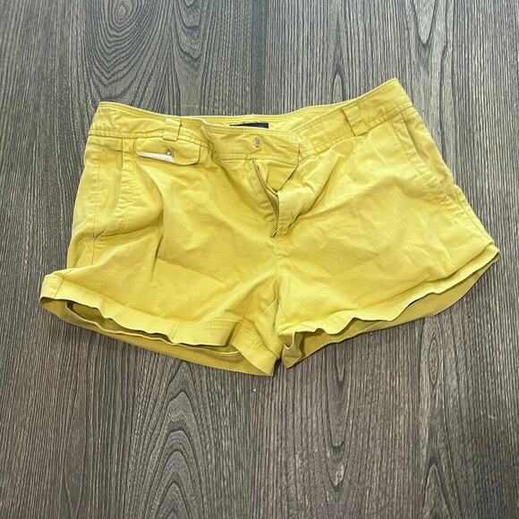 Martin + Osa Womens Chino Shorts Mid Rise Cotton Blend Stretch Yellow Size 8 - Picture 1 of 8